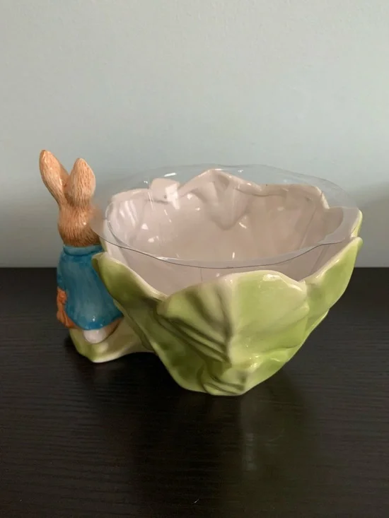 Peter Rabbit Planter - Picture 5 of 9